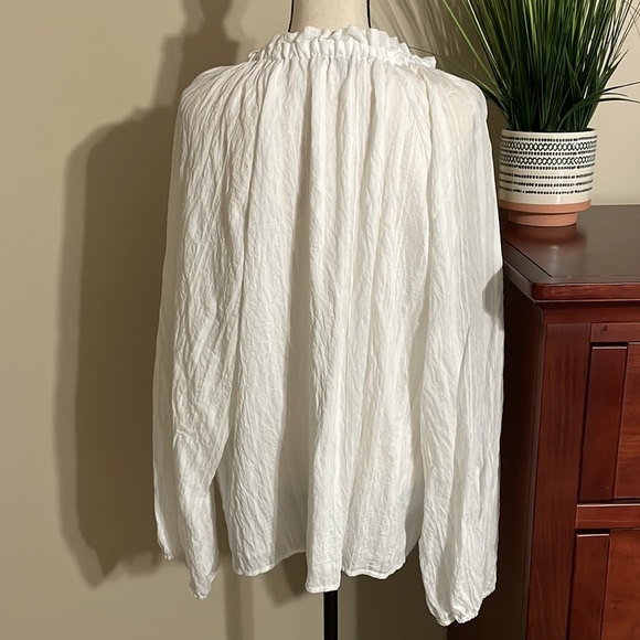 Ann Taylor Shirred White Blouse V Neck with Button Close - Picture 3 of 4